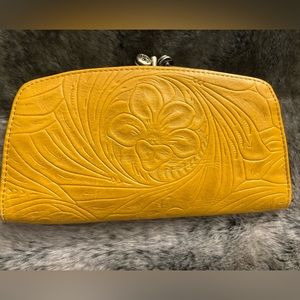 HOBO Brand Wallet in Yellow Stamped Leather